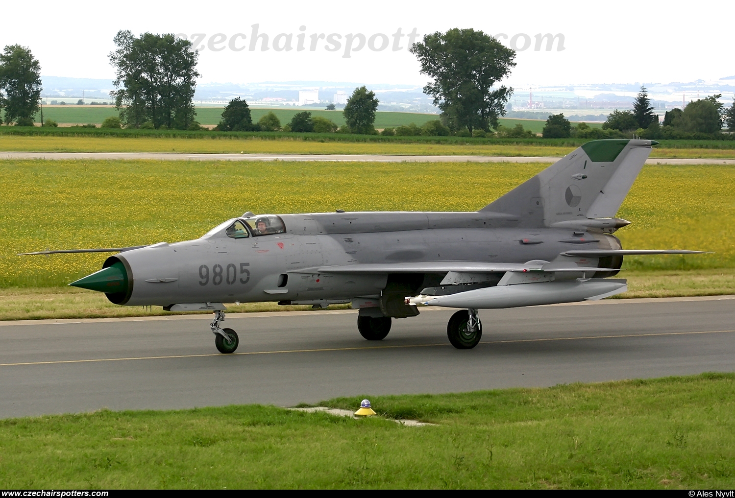 Czech - Air Force – Mikoyan-Gurevich MiG-21MF 9805