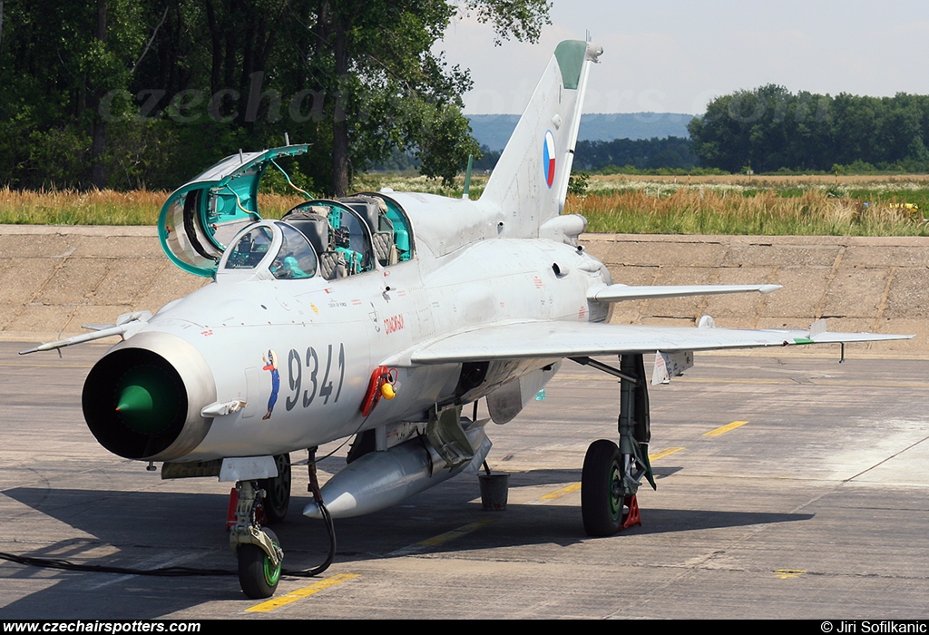 Czech - Air Force – Mikoyan-Gurevich MiG-21UM 9341