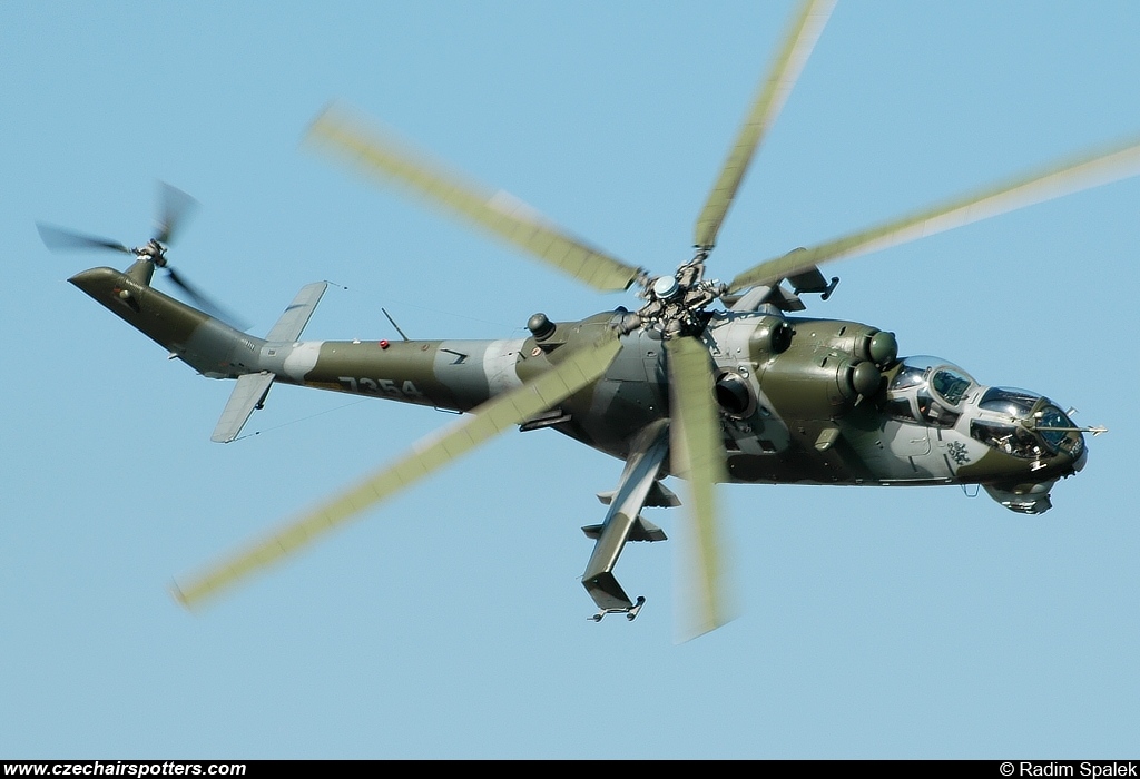 Czech - Air Force – Mil Mi-24V Hind 7354