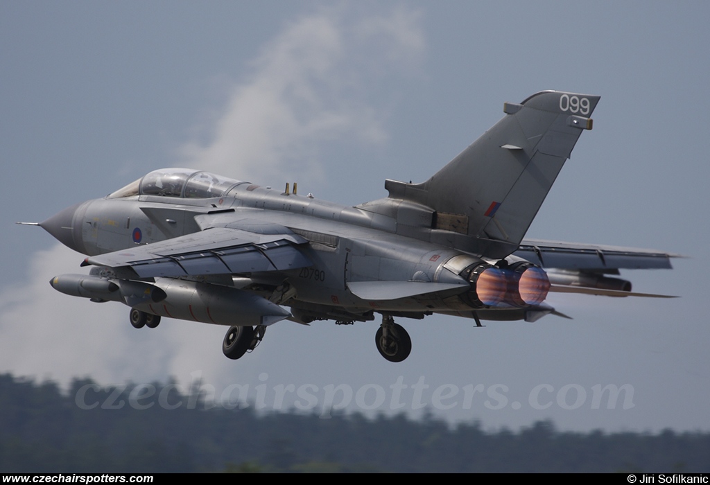 UK - Air Force – Panavia  Tornado GR4 ZD790 