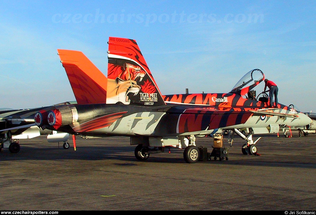 Canada - Air Force – McDonnell Douglas CF-188A Hornet (CF-18A) 188720