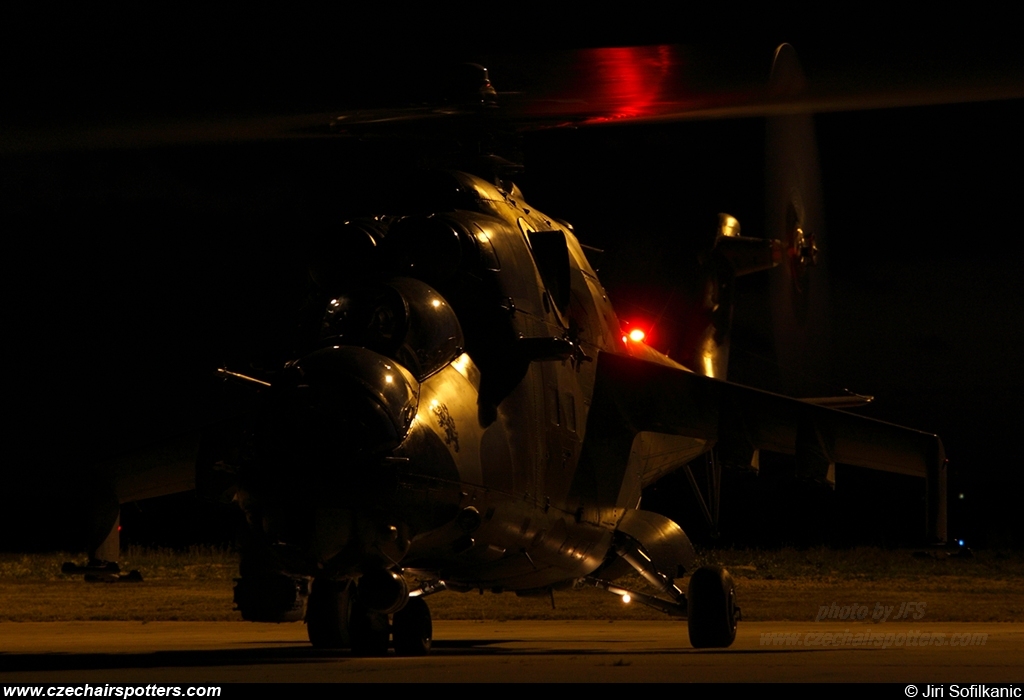 Czech - Air Force – Mil Mi-24V Hind 7354