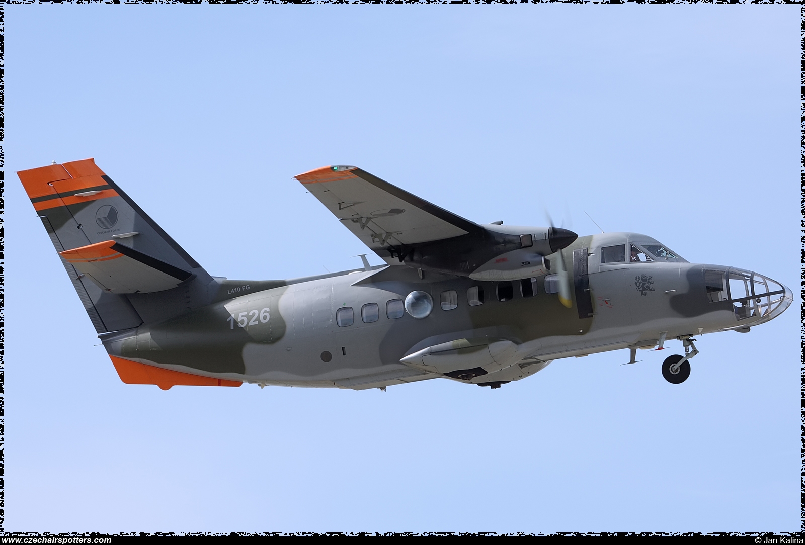 Czech - Air Force – Let L-410FG Turbolet  1526