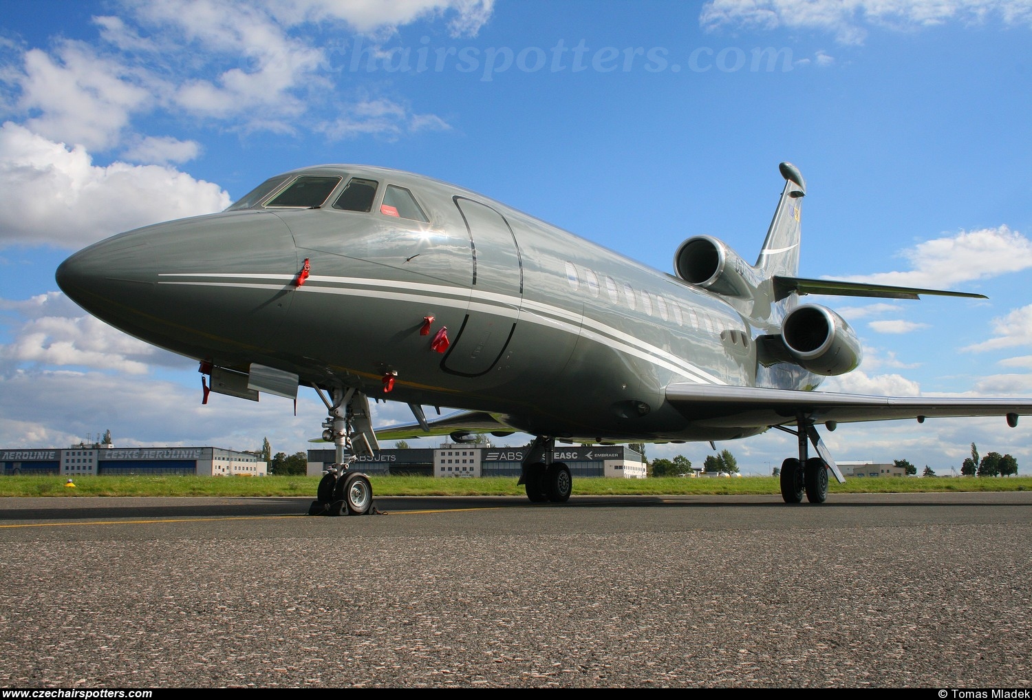 Flying Group – Dassault Falcon 900DX OO-VMI 