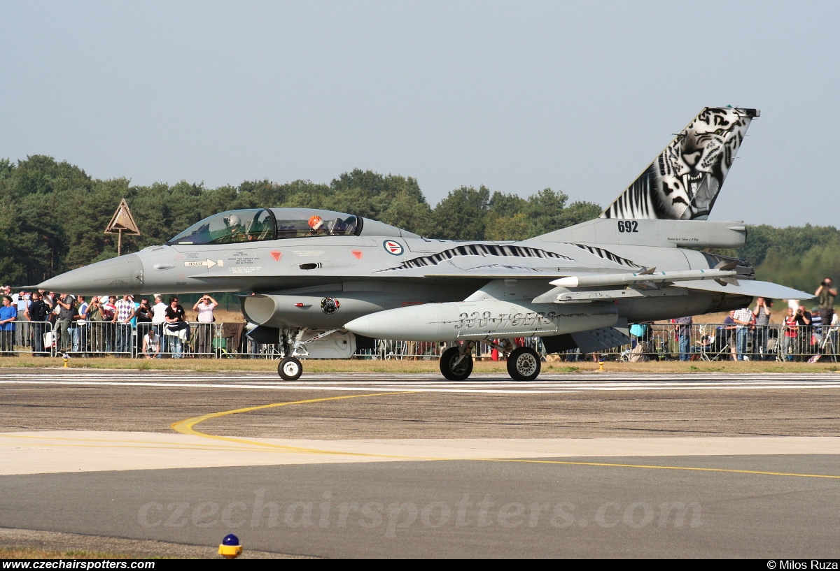Norway - Air Force – General Dynamics F-16BM Fighting Falcon 692