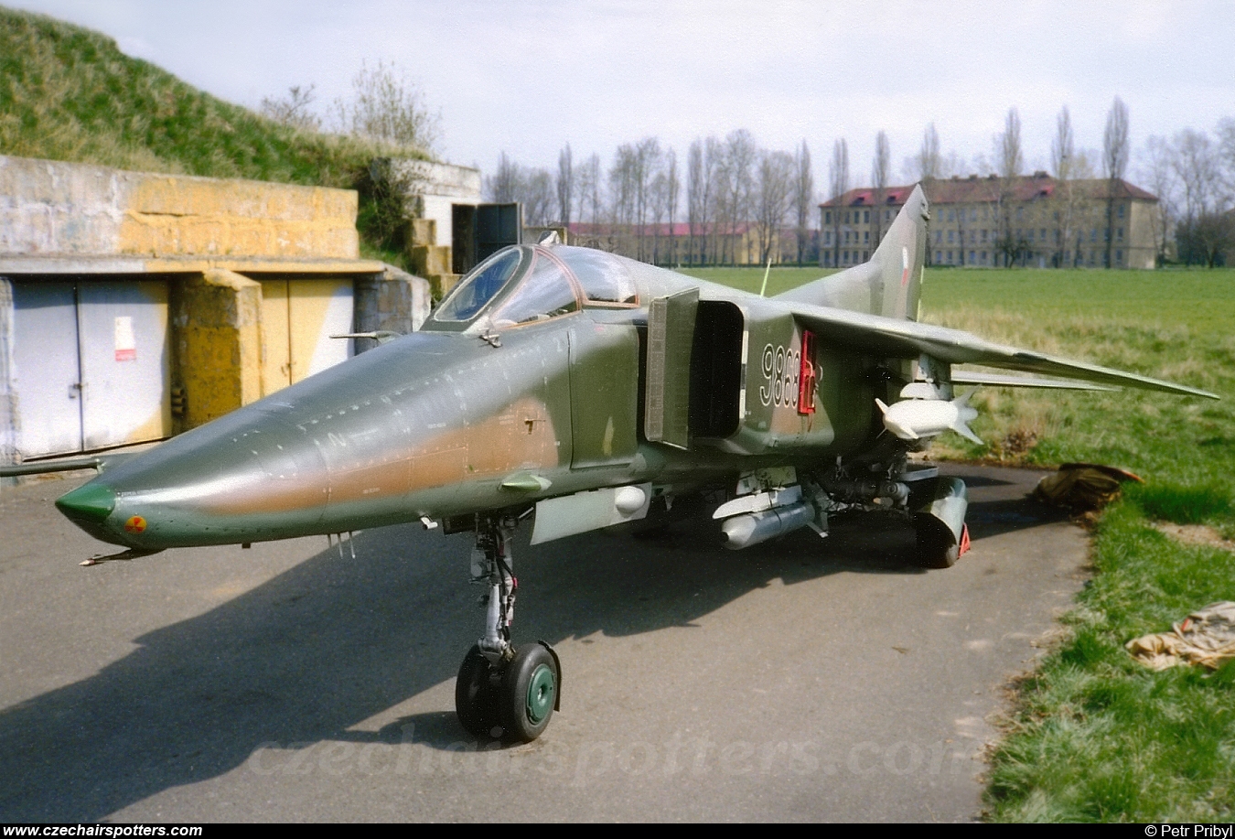 Czech - Air Force – Mikoyan-Gurevich MiG-23B/BN Flogger F/H 9868