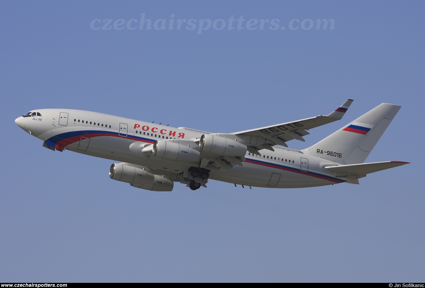 Russia State Transport Company – Ilyushin Ilyushin Il-96-300 RA-96016