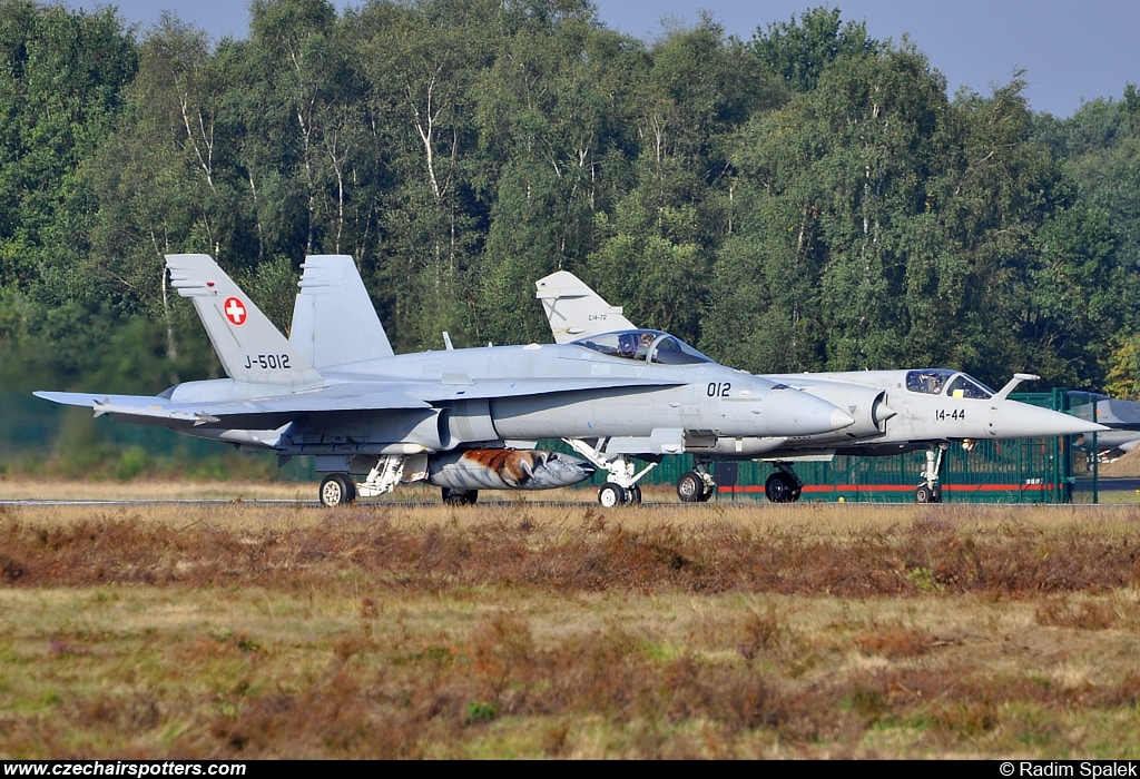 Switzerland - Air Force – McDonnell Douglas F/A-18C Hornet J-5012