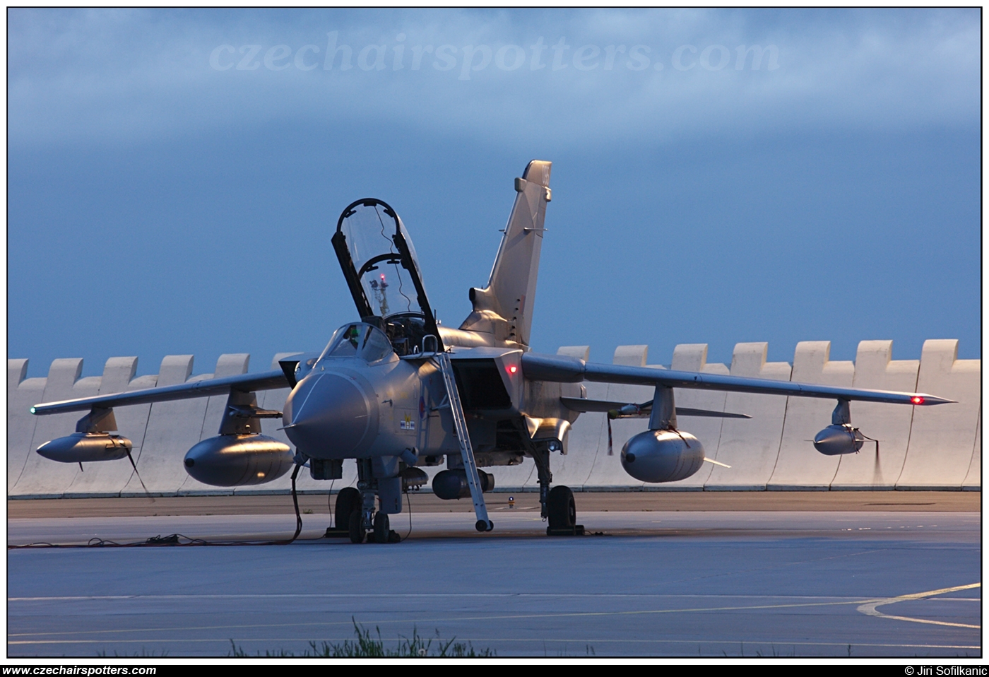 UK - Air Force – Panavia Tornado GR4 ZD747/095