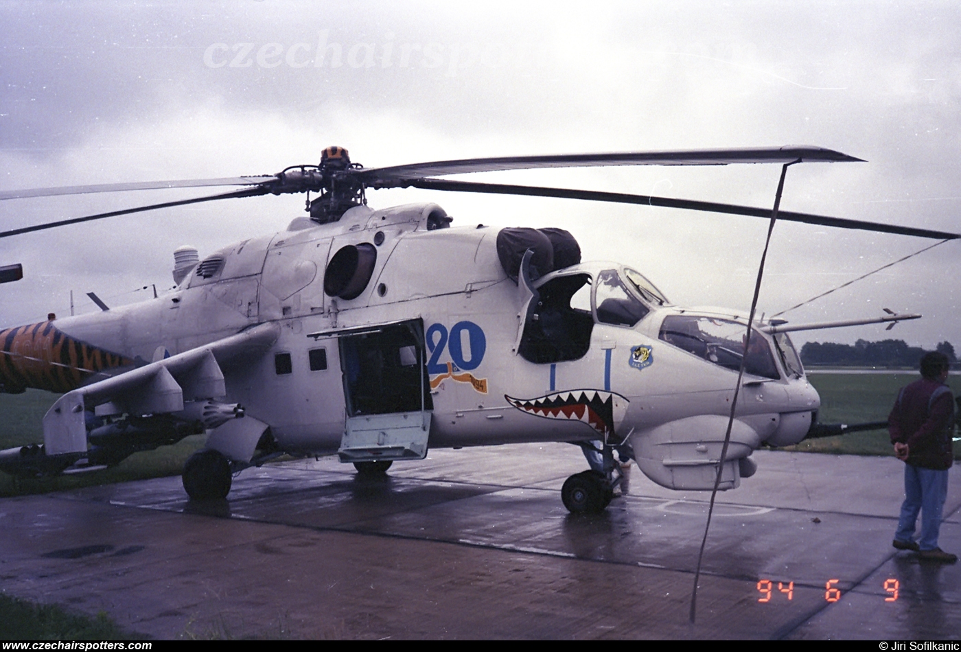 Czech - Air Force – Mil Mi-24D Hind 4011