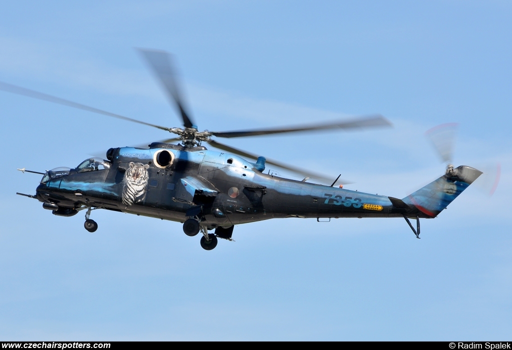 Czech - Air Force – Mil Mi-24V Hind 7353