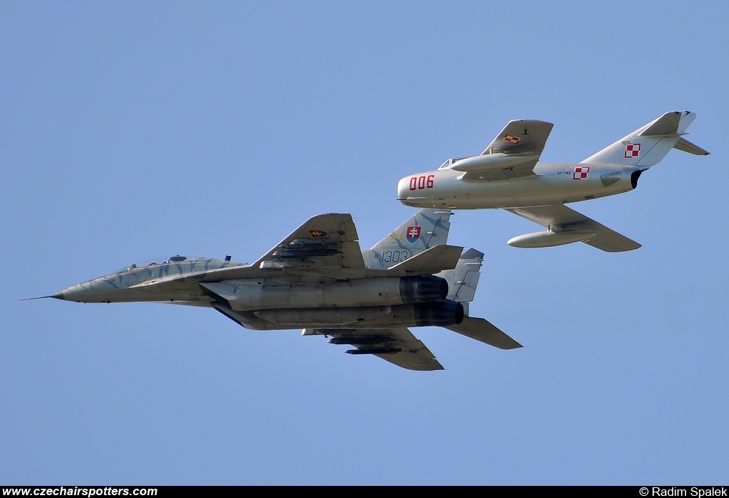 private – Mikoyan-Gurevich MiG-15UTI Midget SP-YNZ