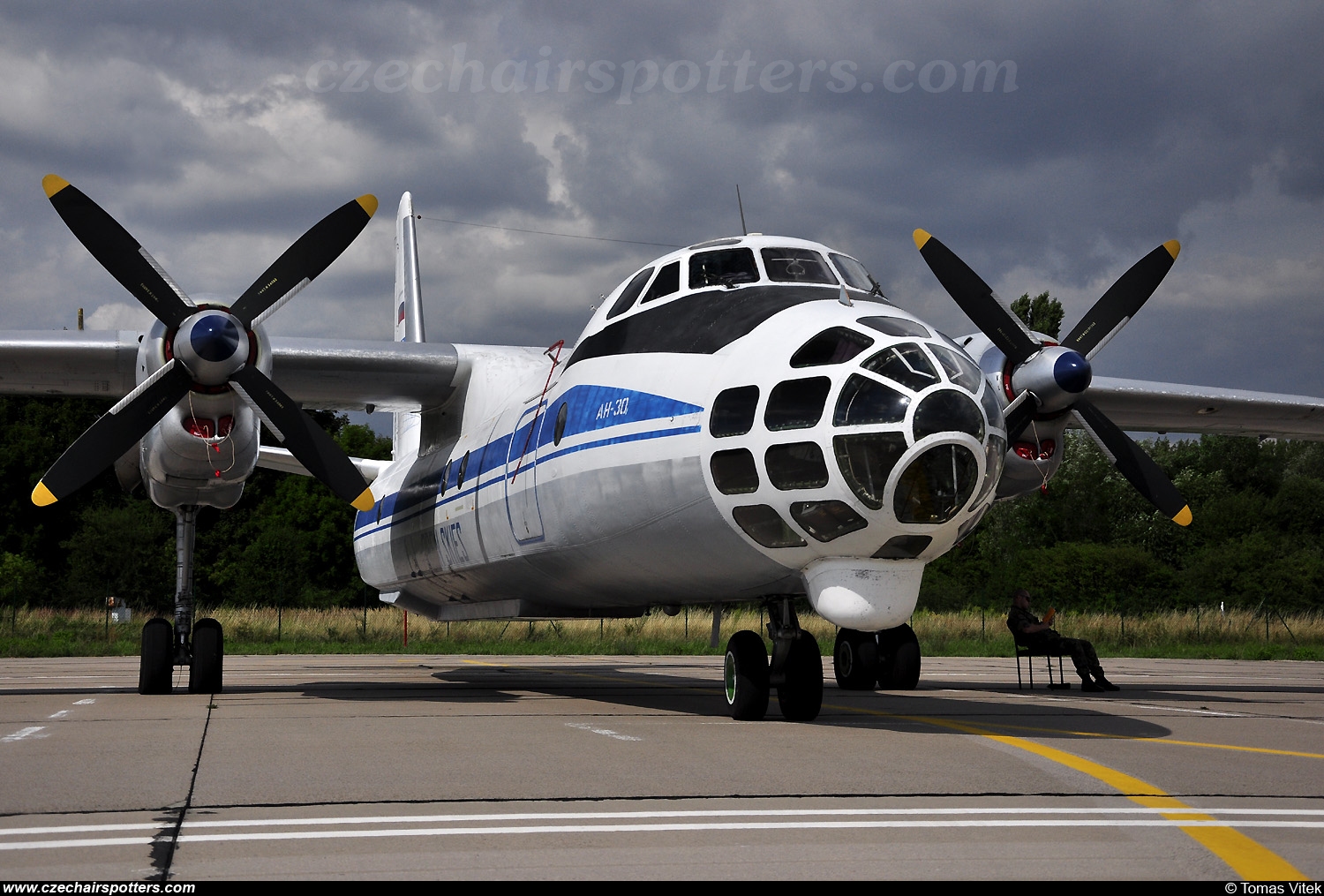 Russian-VVS – Antonov An-30B "Clank" 87