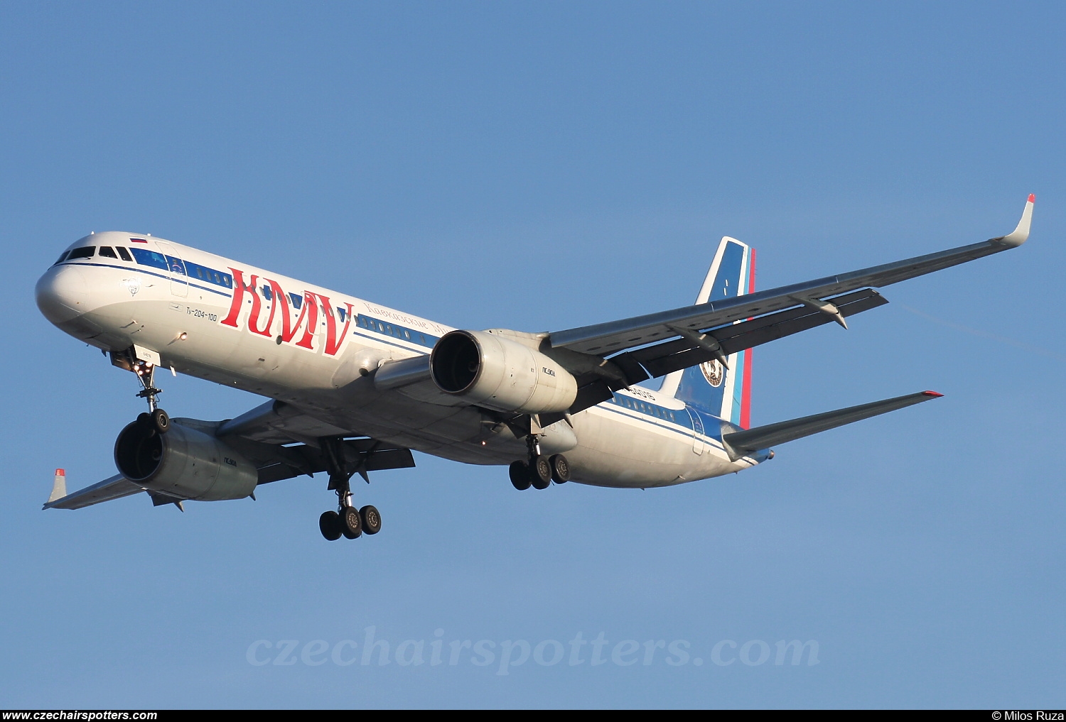 Kavminvodyavia  – Tupolev Tu-204-100C/ 200C RA-64016 