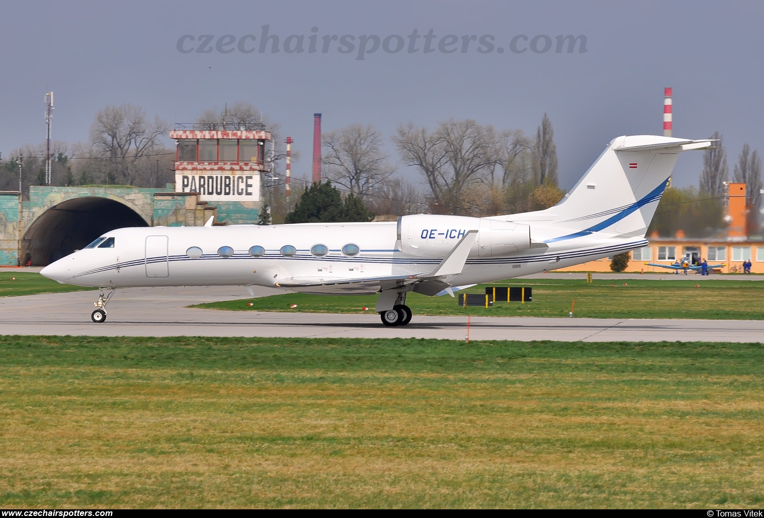 private – Gulfstream Aerospace Gulfstream G450 4104