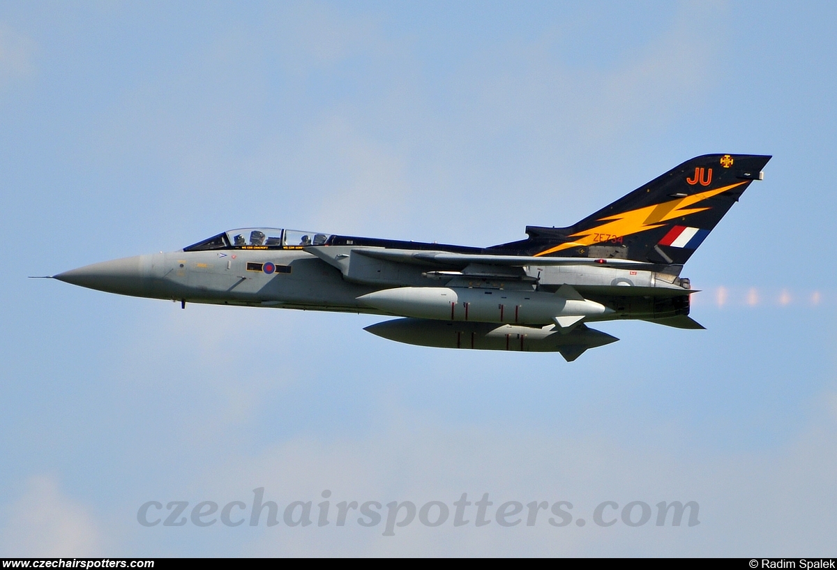 UK - Air Force – Panavia  Tornado F3 ZE734 / JU