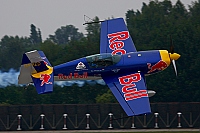 Red Bull Racing Team – Extra EA-300S HA-RED
