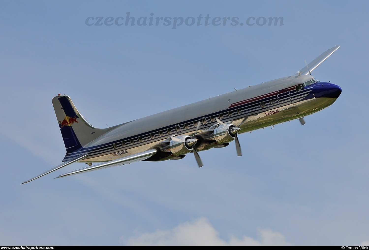 The Flying Bulls – Douglas DC-6B N996DM