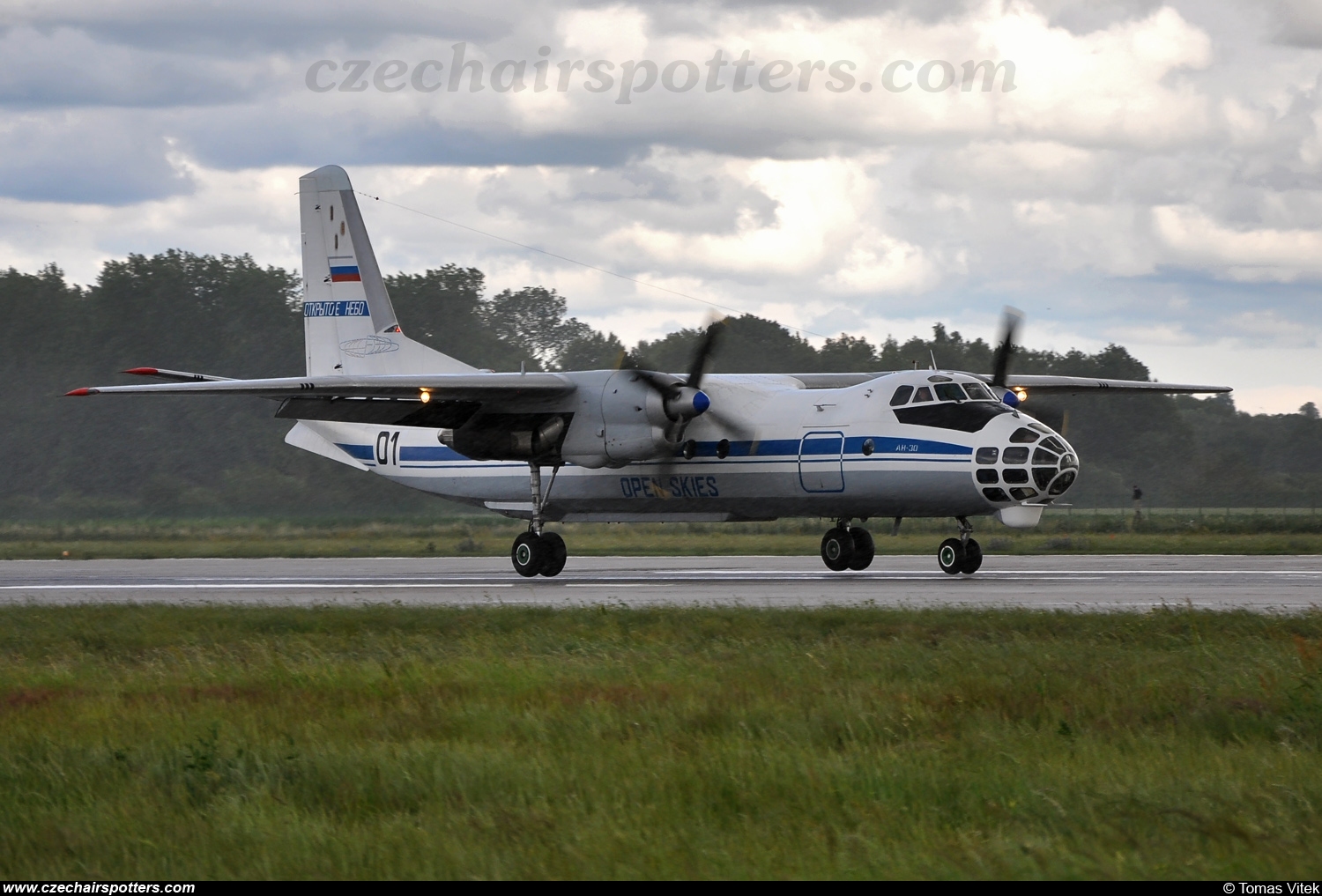 Russian - VVS VMF – Antonov An-30B "Clank" 01
