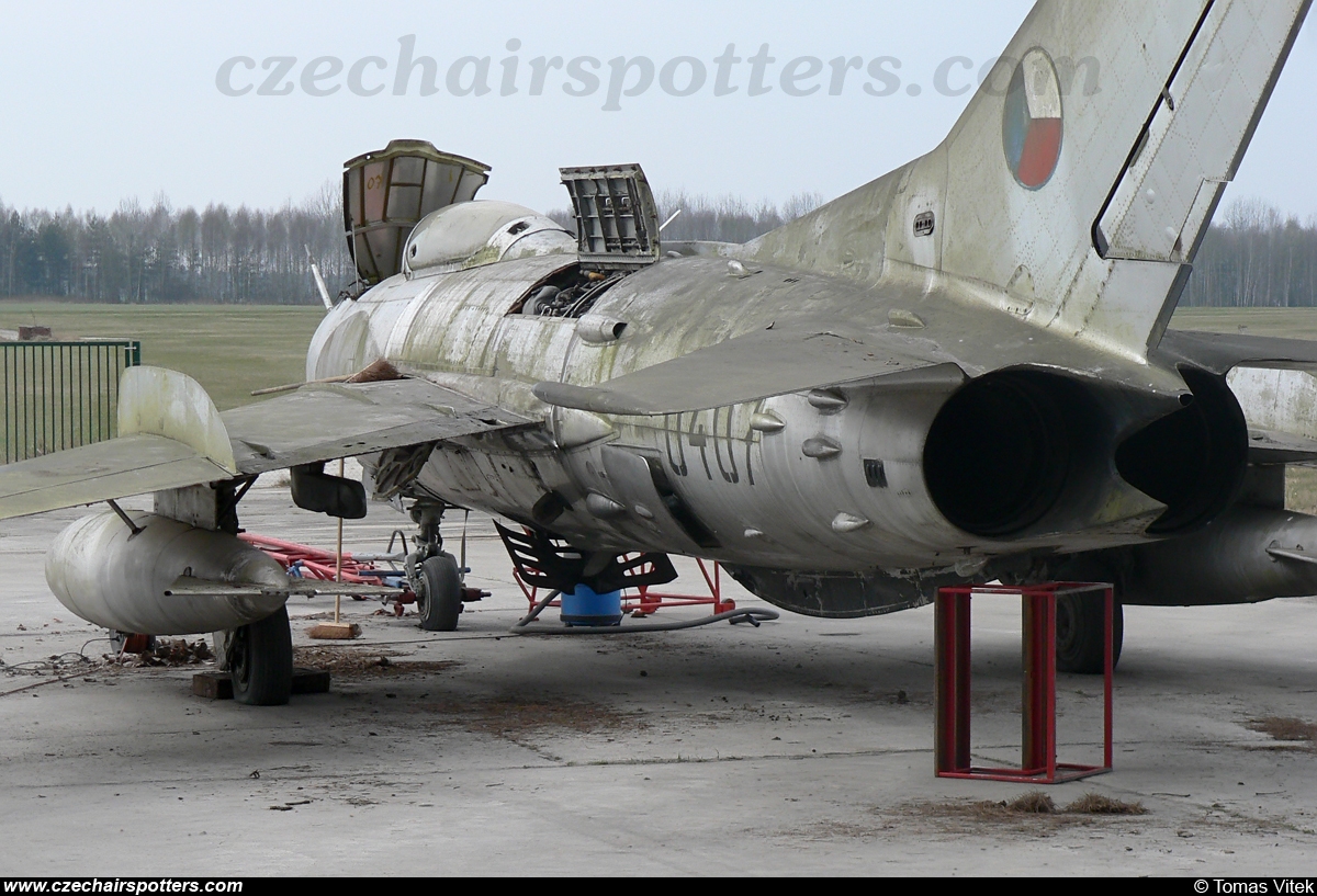 Czechoslovakia - Air Force – Mikoyan-Gurevich MiG-19 Farmer A 0407