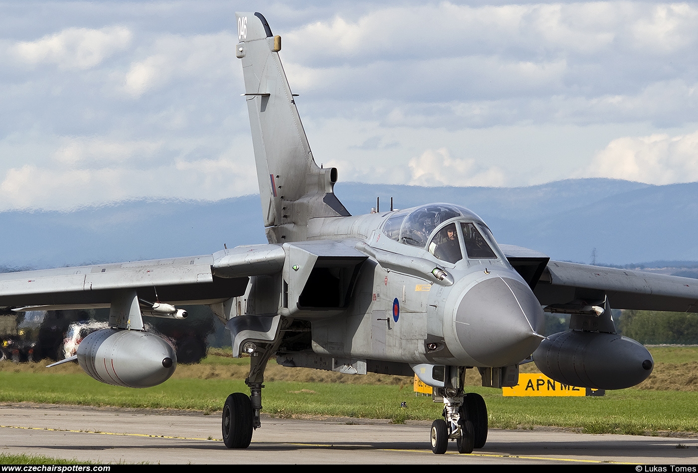 Royal Air Force – Panavia  Tornado GR4 ZA554 / 046