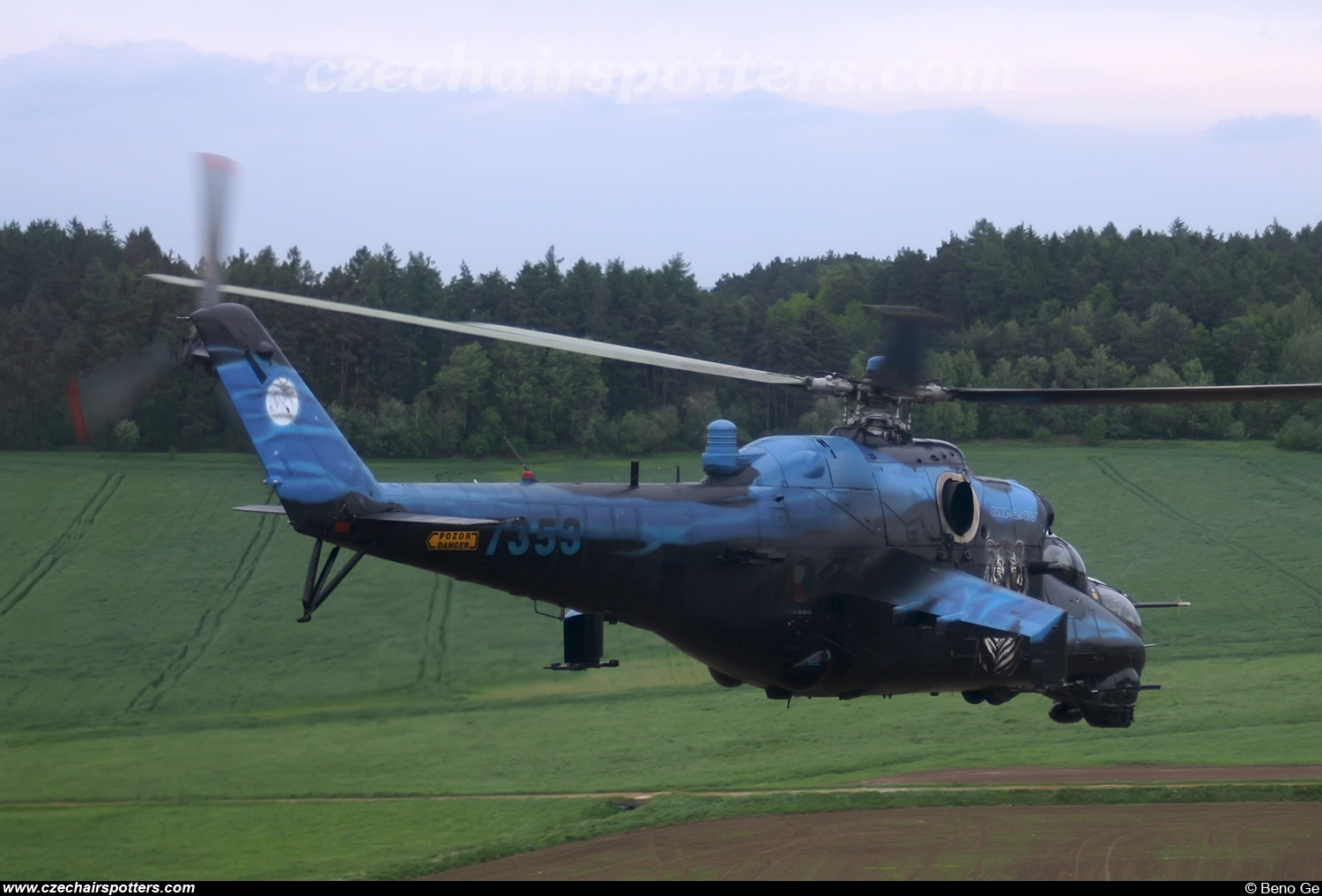 Czech - Air Force – Mil Mi-24V Hind 7353