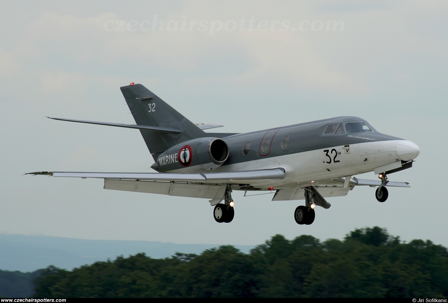 France - Navy – Dassault Falcon 10MER 32