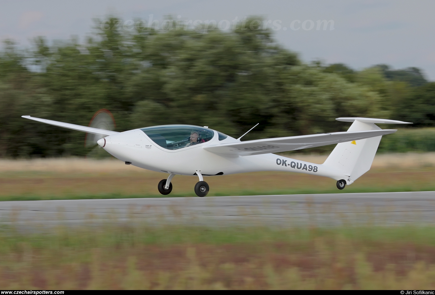 Phoenix Air – Phoenix Air D-14 Phoenix OK-QUA98