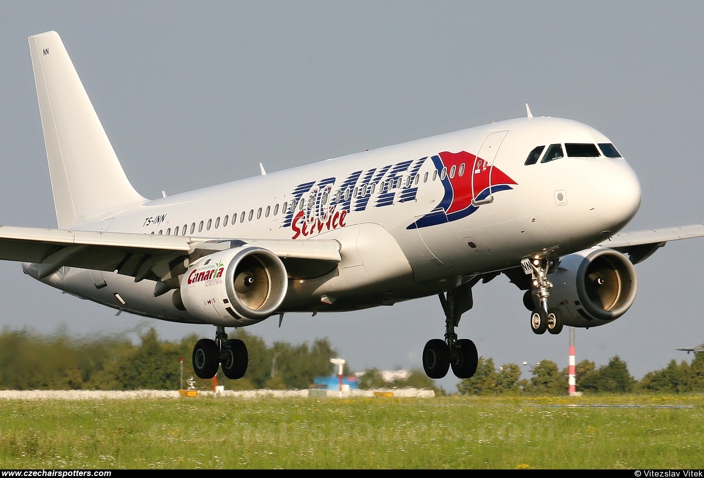 Travel Service – Airbus A320-212 TS-INN
