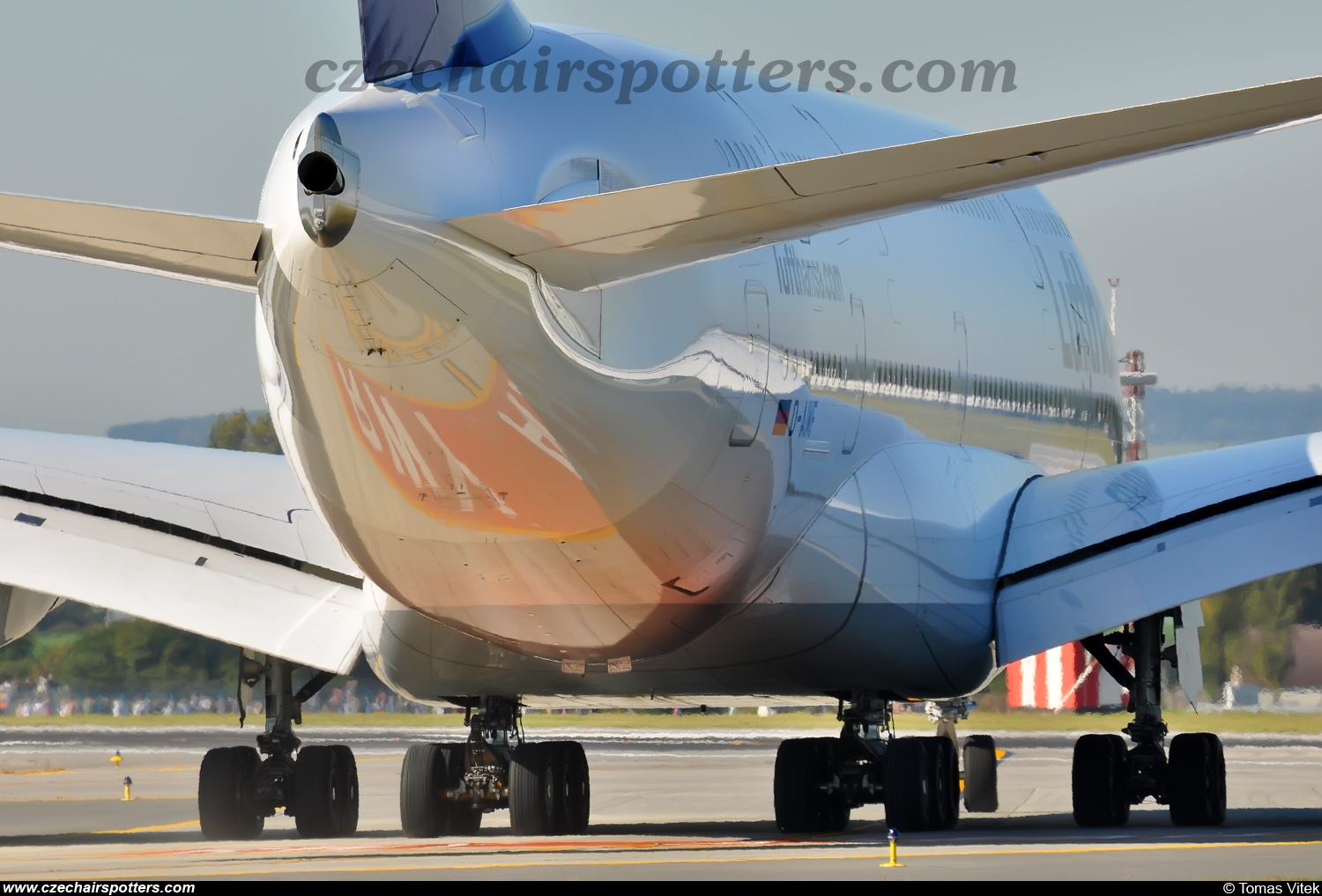 Lufthansa (DLH) – Airbus A380-841 D-AIMF