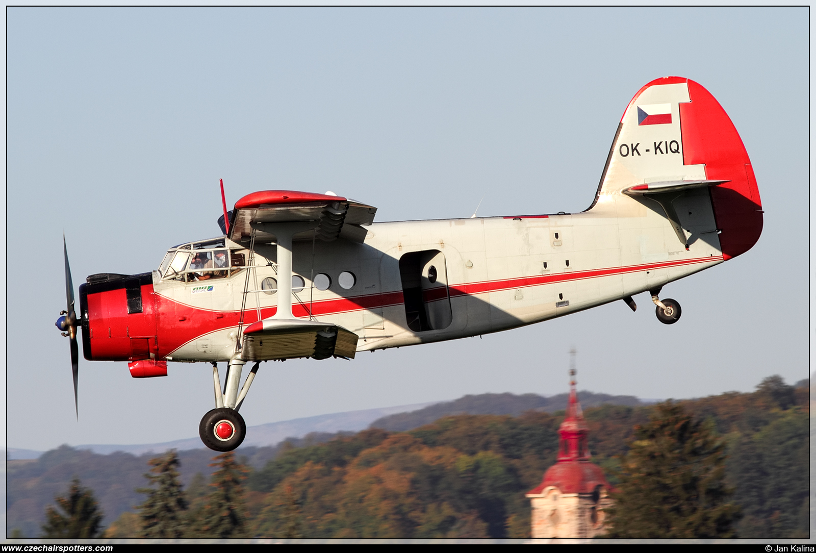 Air Special – Antonov An-2R OK-KIQ
