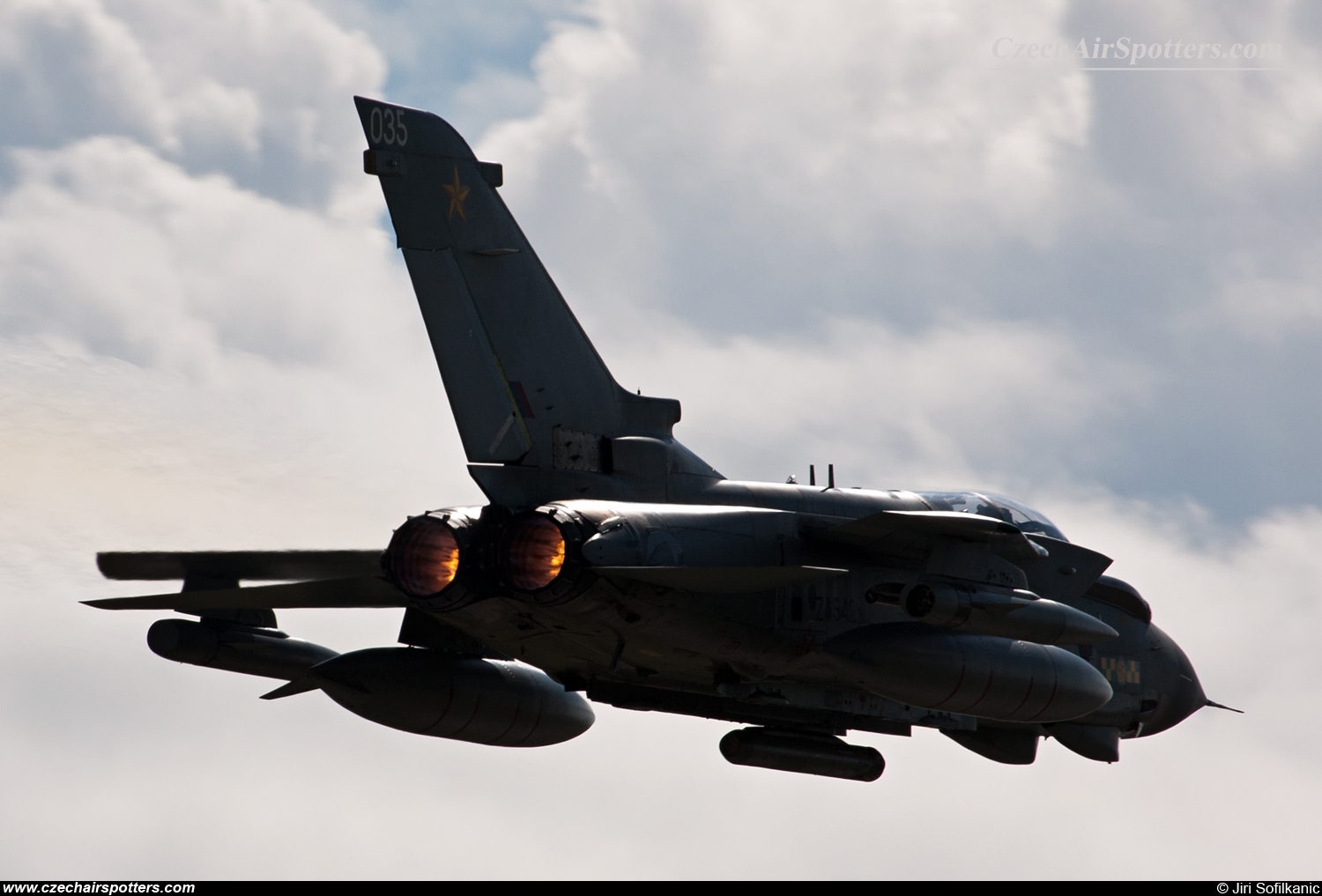Royal Air Force – Panavia Tornado GR4 ZA542 / 035