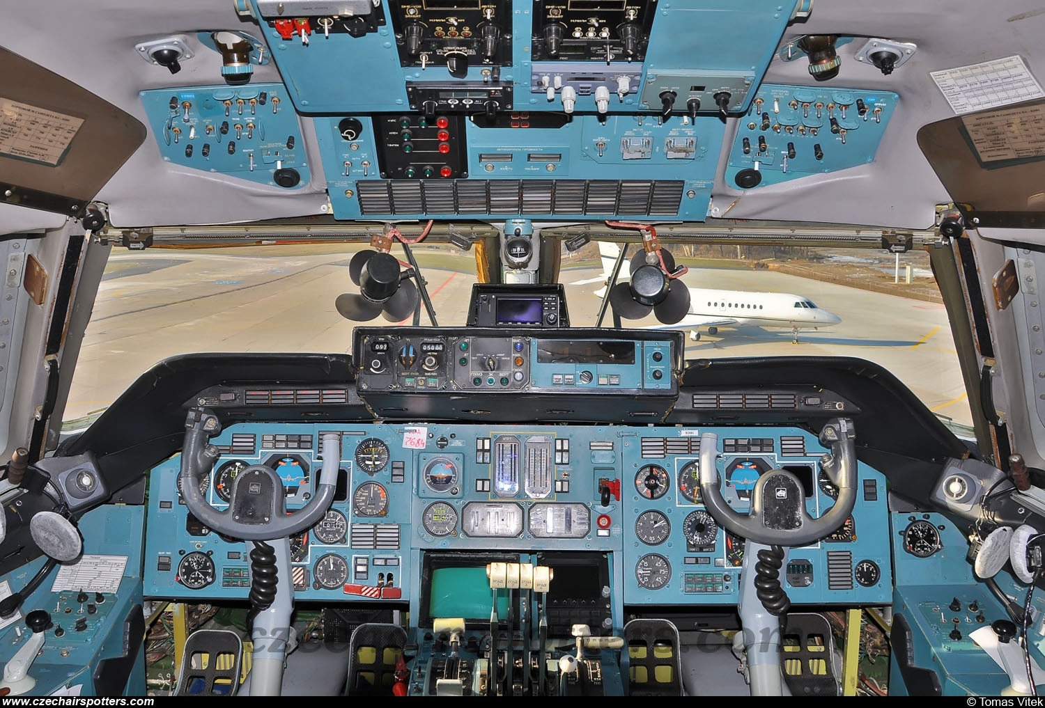 Volga-Dnepr Airlines – Antonov An-124-100 Ruslan  RA-82081