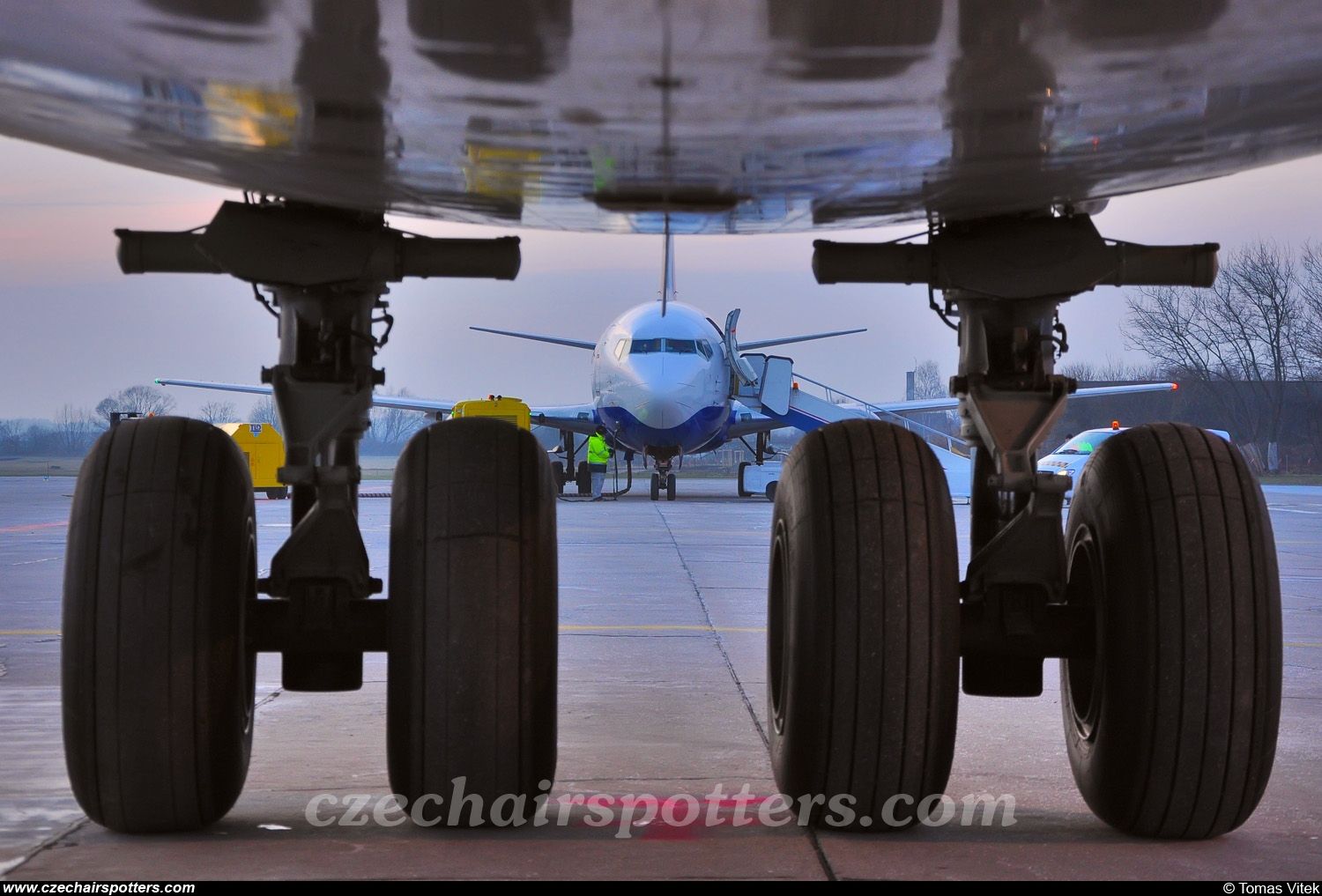 Transaero Airlines ( TSO , UN )  – Boeing Boeing 737-5H6 VP-BYI