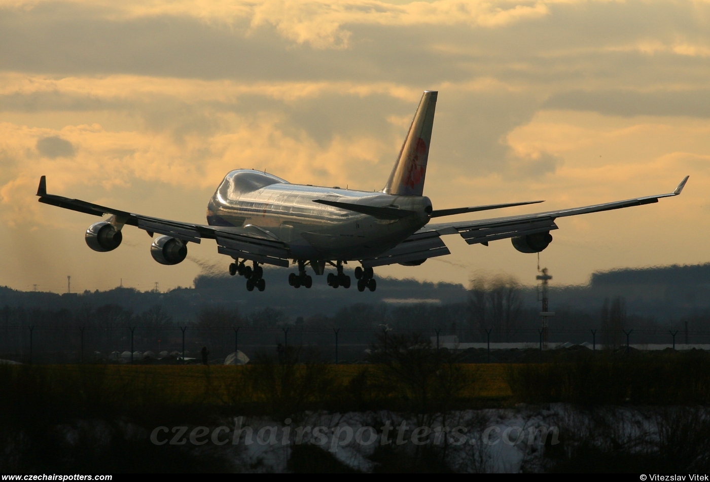 China Airlines (CAL) – Boeing B747-409F/SCD B-18707