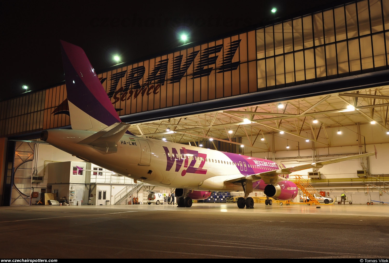 Wizz Air ( WZZ , W6 ) – Airbus A320-232 HA-LWK