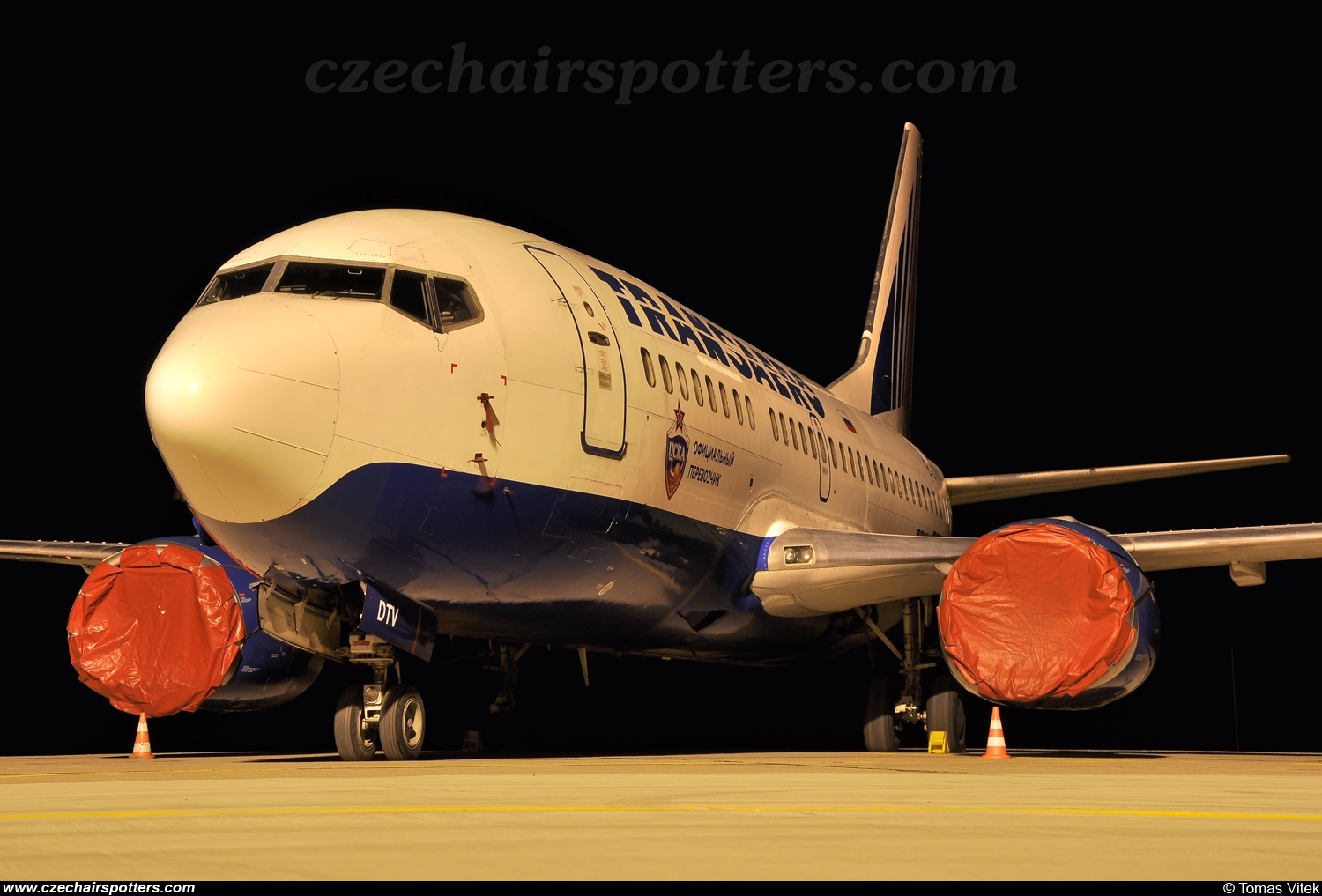 Transaero Airlines ( TSO , UN )  – Boeing Boeing 737-5L9 EI-DTV