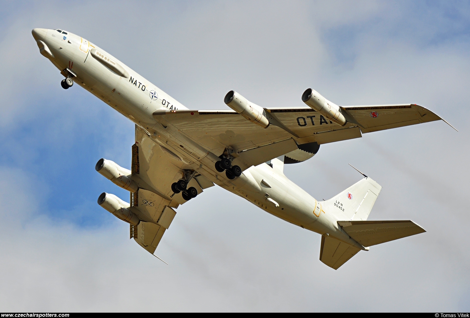 private – Boeing E-3A Sentry LX-N90452