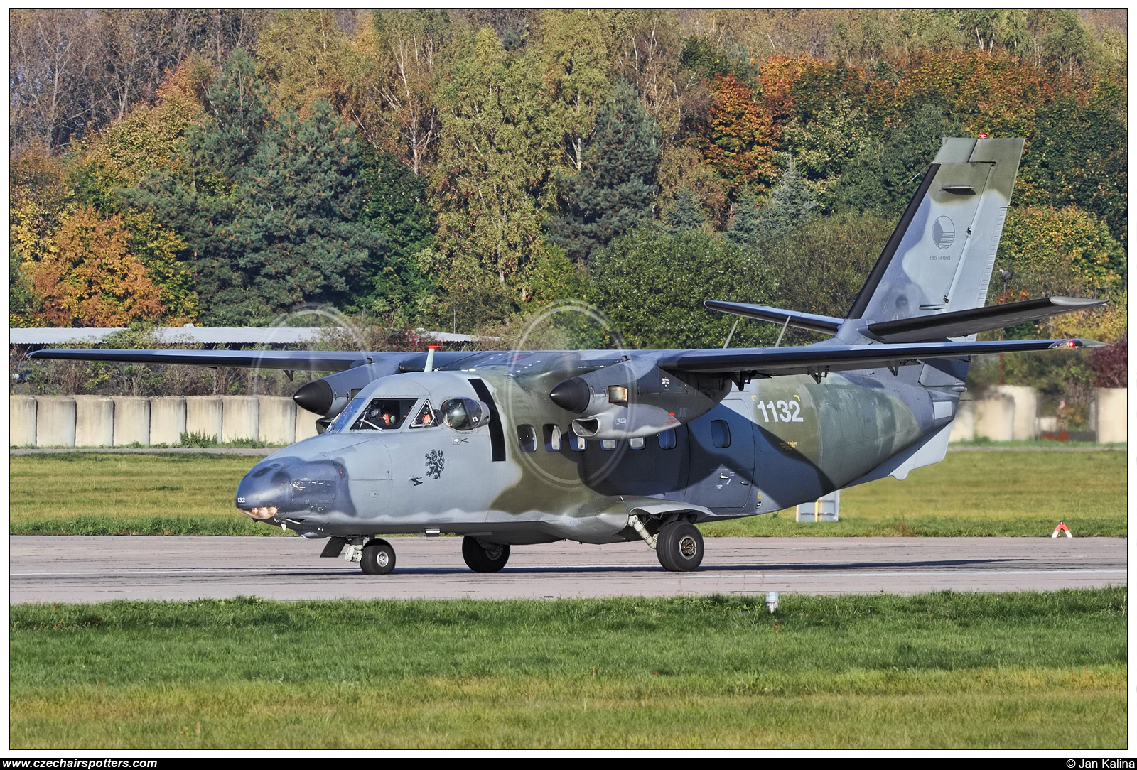 Czech - Air Force – Let L-410T Turbolet  1132