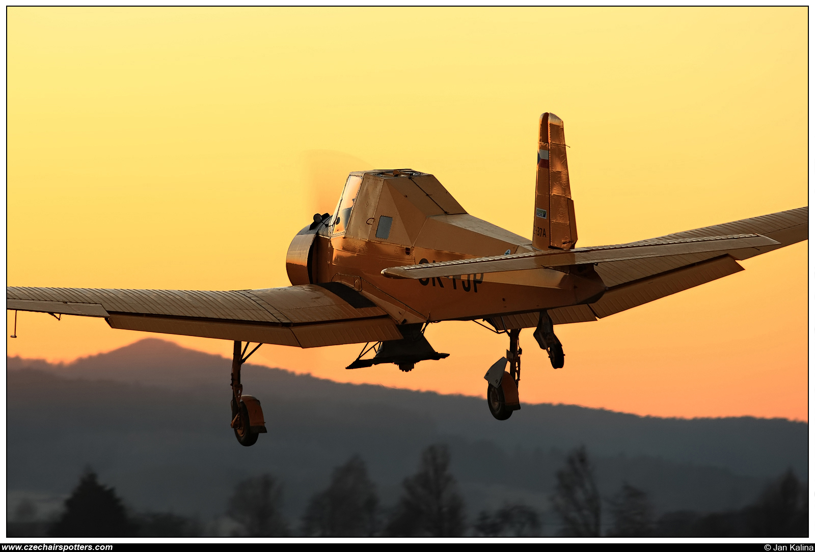 Air Special – Zlin Z-37A-2 Cmelak  OK-FJP