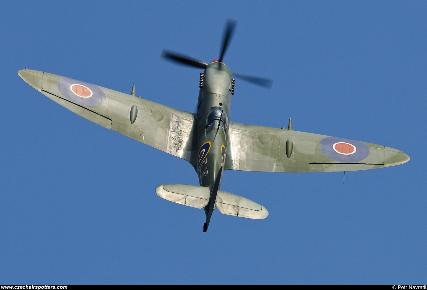 private – Supermarine Spitfire Mk XVIE (type 361) G-MXVI/TE184/EJC