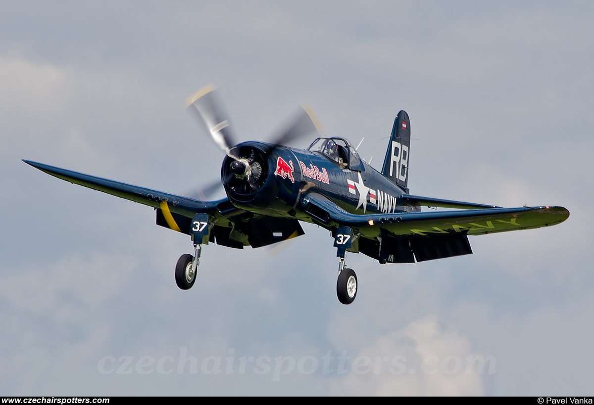 private – Vought F4U-4 Corsair OE-EAS