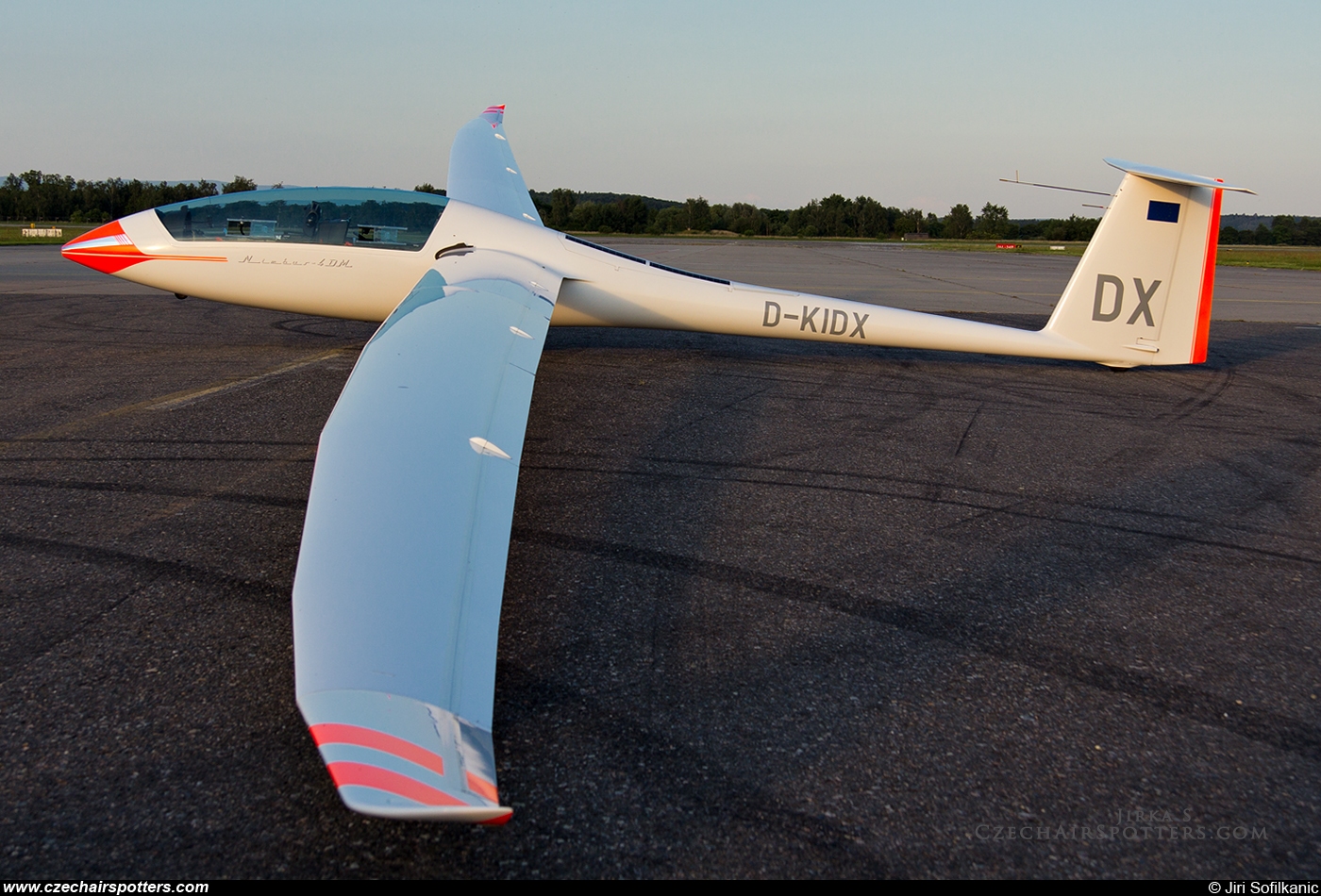 private – Schempp-Hirth Nimbus 4DM D-KIDX