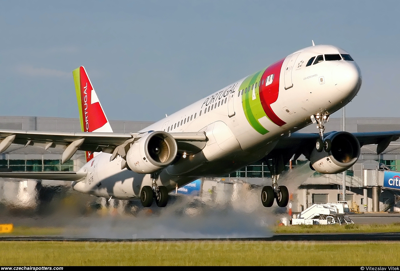 TAP Portugal ( TAP , TP ) – Airbus A321-211 CS-TJF