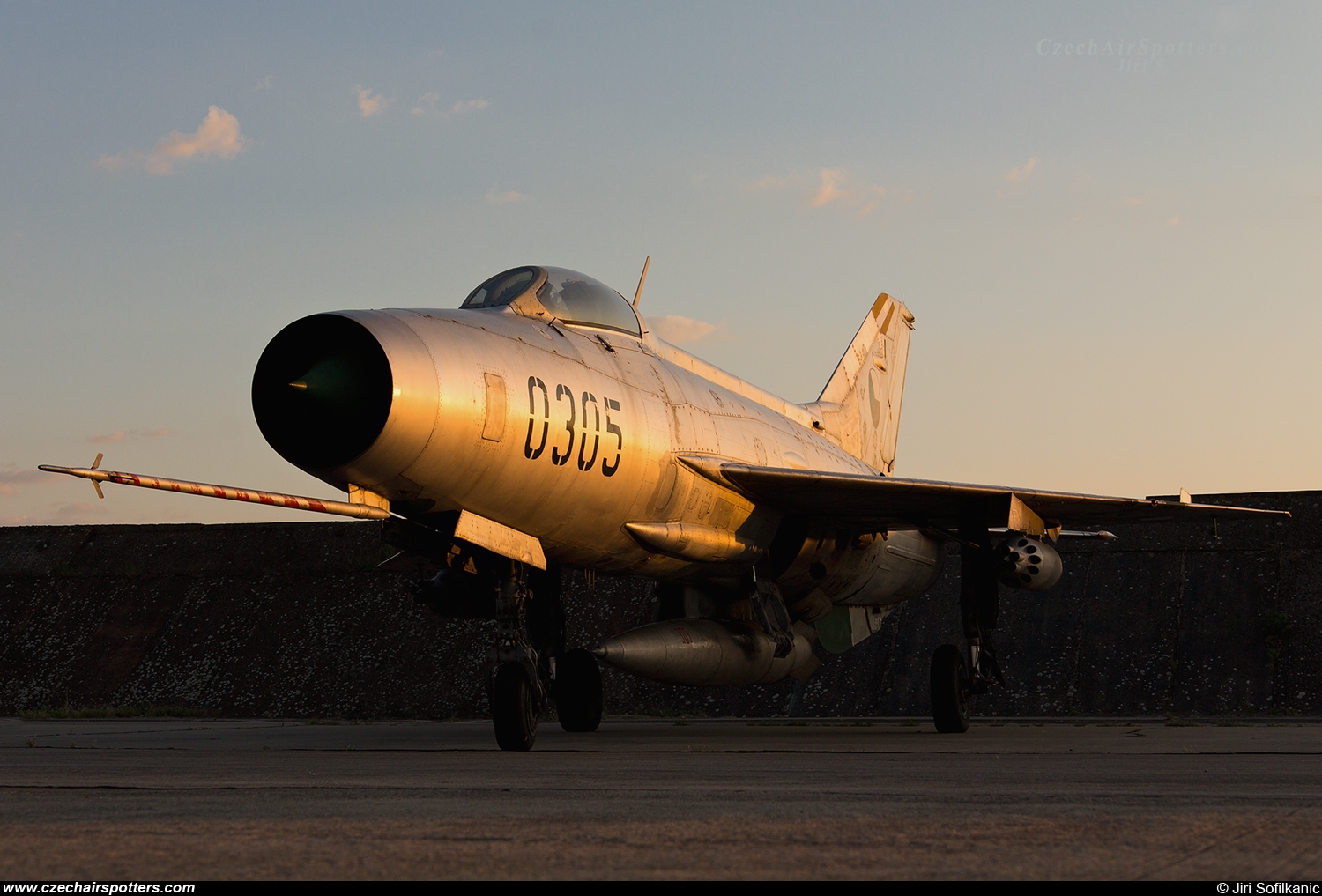 Czechoslovakia - Air Force – Mikoyan-Gurevich MiG-21F-13 Fishbed 0305