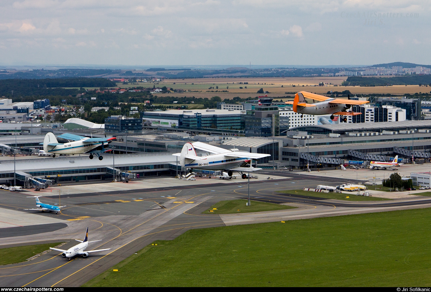 Aeroklub Ostrava – Antonov An-2R OK-JID