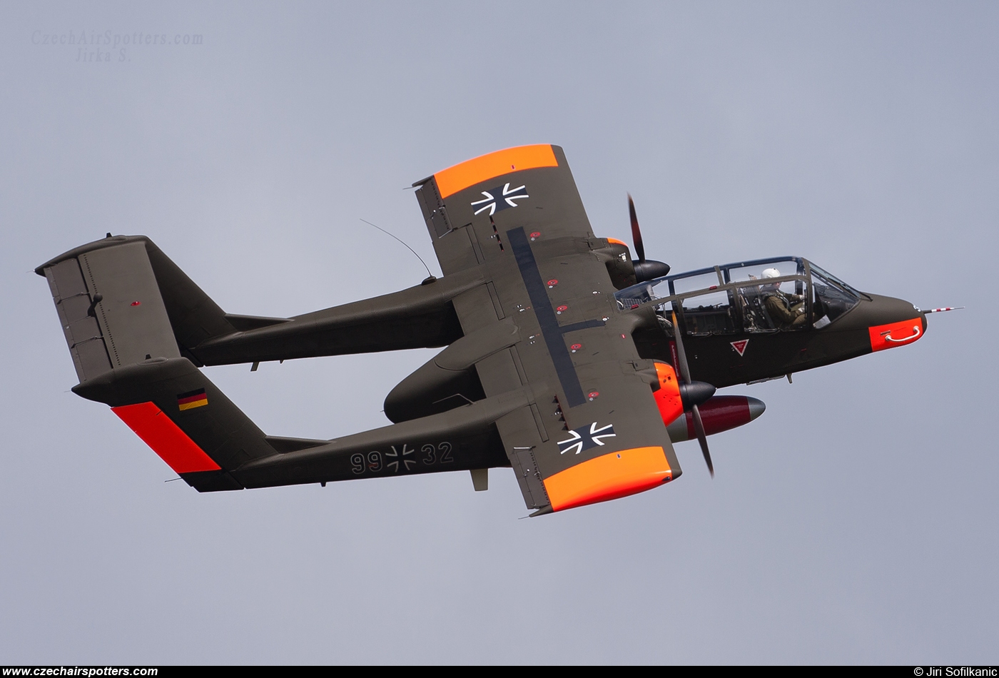 Invicta Aviation – North American Rockwell OV-10B Bronco G-BZGK / 99+32