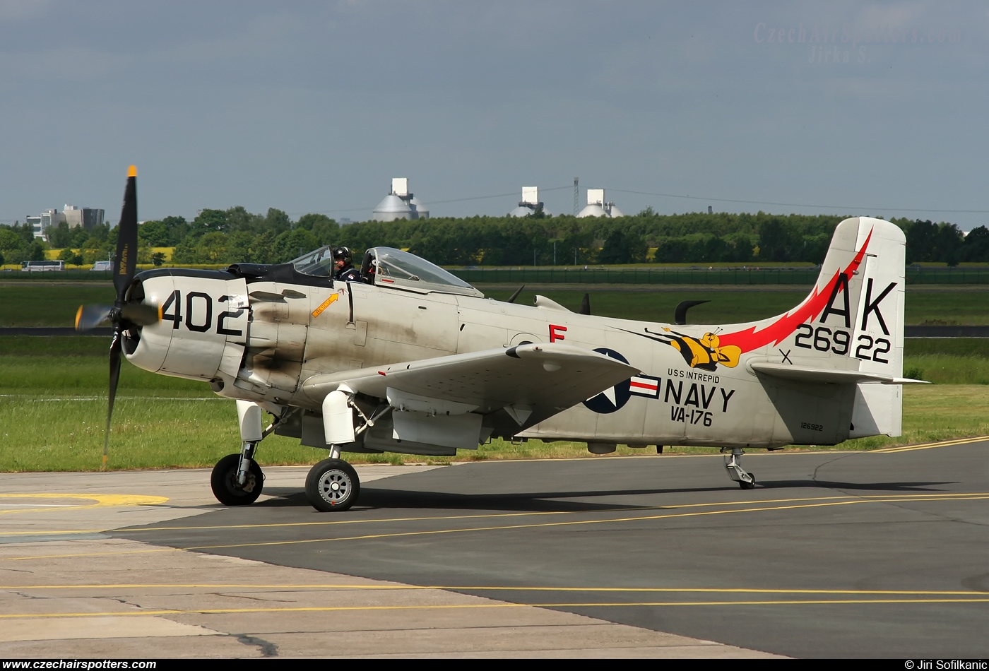 Kennet Aviation – Douglas A-1D Skyraider (AD-4NA) G-RADR / 126922/AK-402
