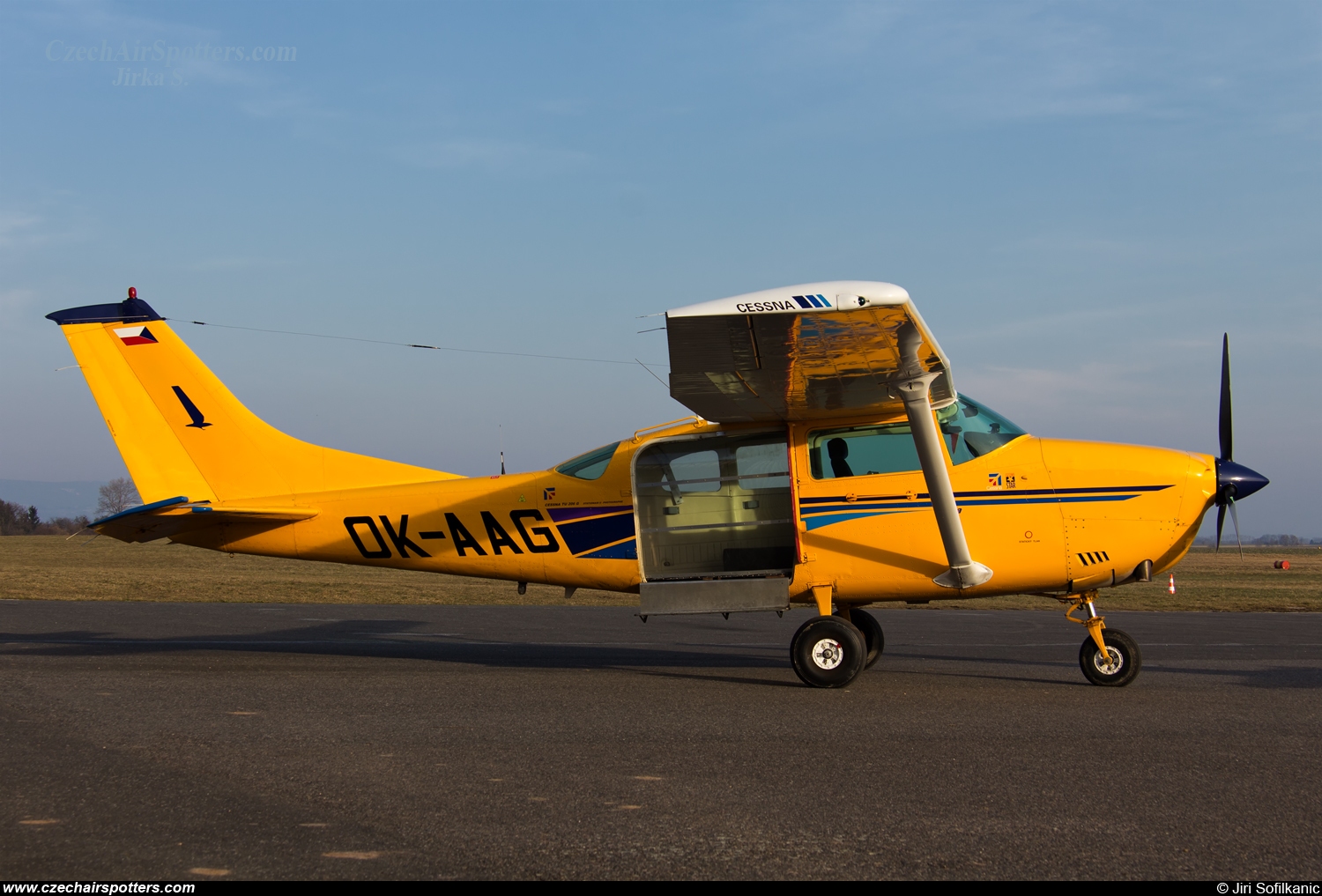 private – Cessna TU206G Turbo Stationair 6 II OK-AAG