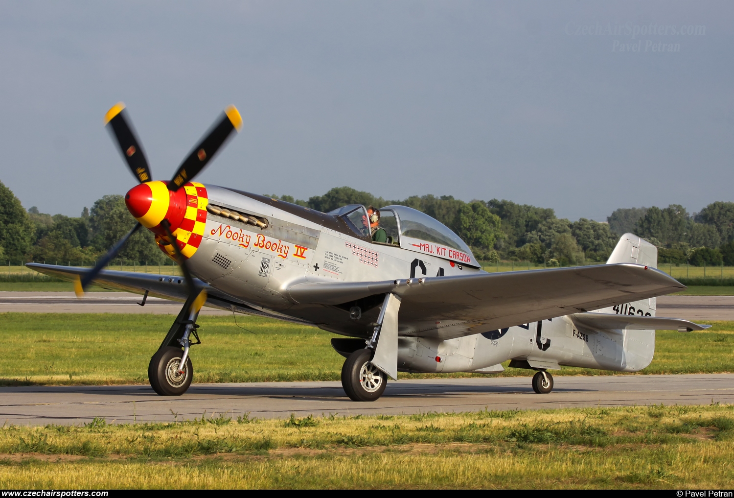 JCB Aviation – North American P-51D Mustang  	F-AZSB / 411622 / G4-C